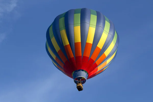 Um balão de ar quente — Fotografia de Stock