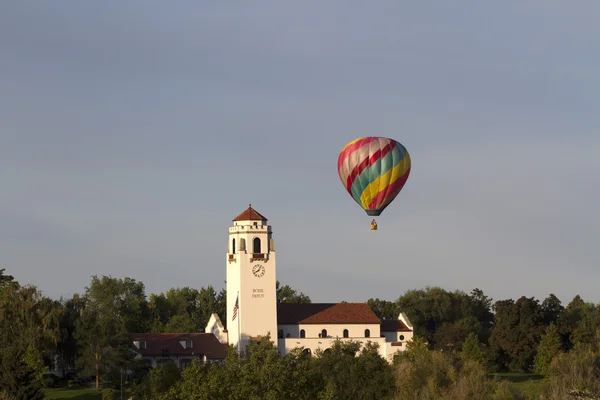 Boise Depot and Hot Air Balloon Royaltyfria Stockbilder