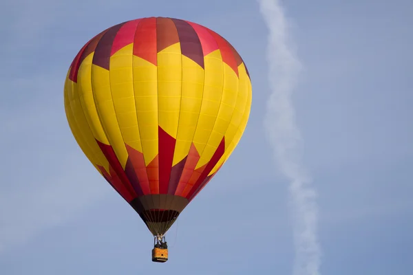 Ein Heißluftballon — Stockfoto