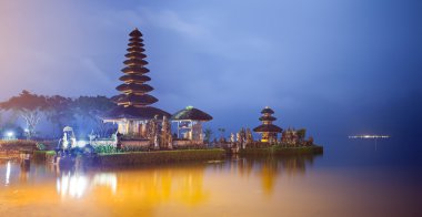ULUN Danu Tapınağı Bali