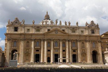 Saint Peter's Basilica turist akışları ile