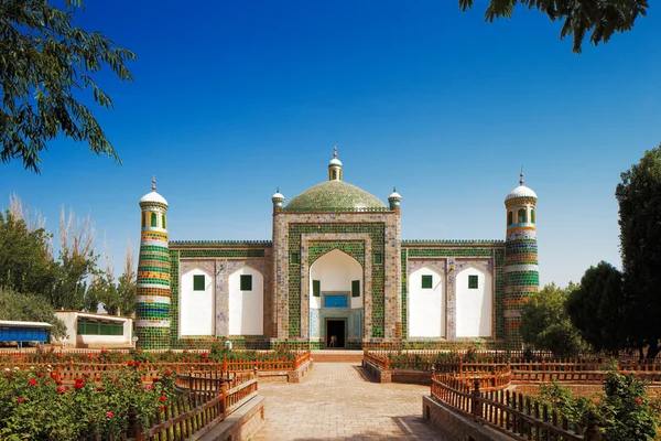 Een privé familie graf gebouwd in de vorm van een moskee in de oude stad van Kashgar, China — Stockfoto