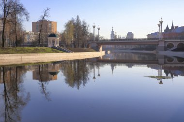 Nehrin Orlik dolgu üzerinde