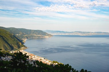 Calabria görülen Messina Boğazı