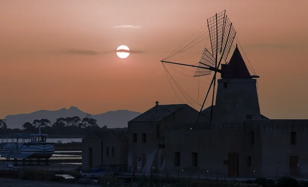 Windmill in salt pan — Stock Photo, Image