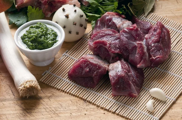 Preparazione di brodo di carne — Foto Stock