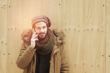 smartphone instagram tarzı ile genç adam