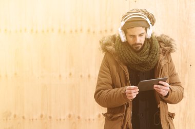 Adam instagram tarzı müzik indirme