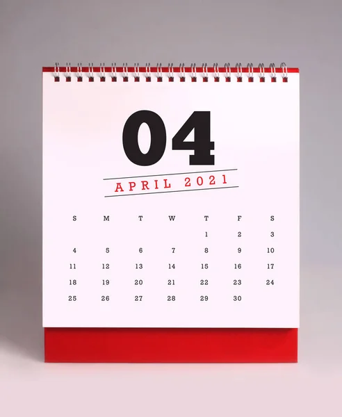 Einfacher Schreibtischkalender Für April 2021 — Stockfoto