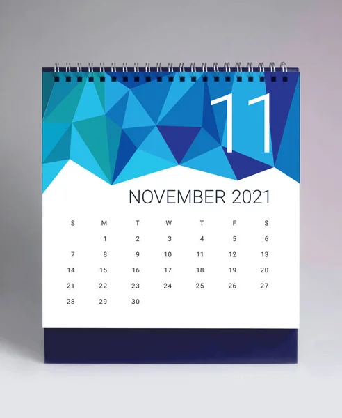 202年11月のシンプルな机のカレンダー — ストック写真