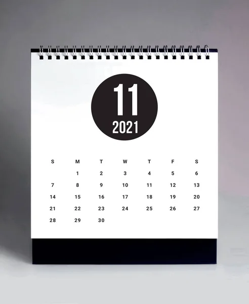 Einfacher Schreibtischkalender Für November 202 — Stockfoto