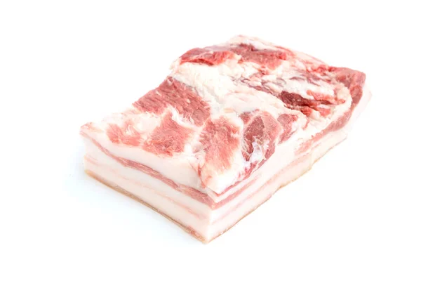 Beyaz arkaplanda yalıtılmış domuz yağı.