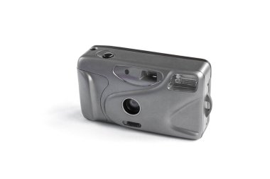 Beyaz arkaplanda izole edilmiş eski kamera.