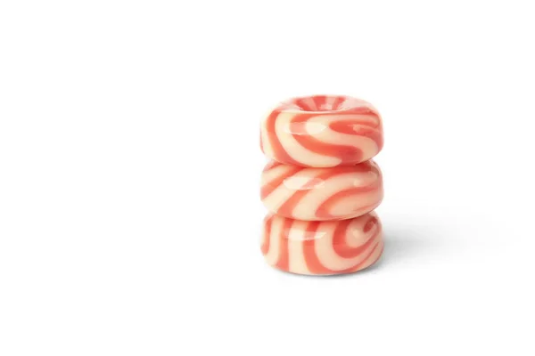 Süßigkeiten Mit Erdbeere Isoliert Auf Weißem Hintergrund — Stockfoto