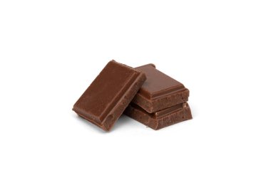 Beyaz arkaplanda izole edilmiş çikolata.