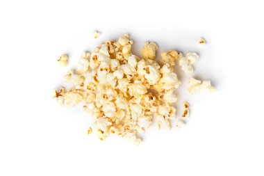 Beyaz arkaplanda patlamış mısır izole edildi.