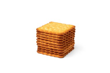 Beyaz arkaplanda susamlı kraker.