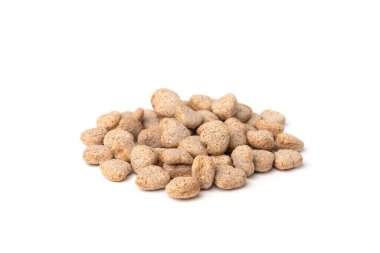 Beyaz arkaplanda izole edilmiş çavdar kepeği.