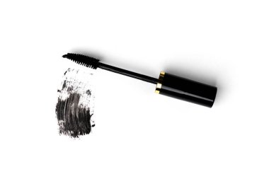 Maskaralar beyaz arkaplanda izole edilmiş.