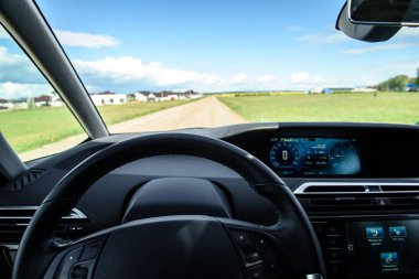 Arabadaki kontrol paneli..