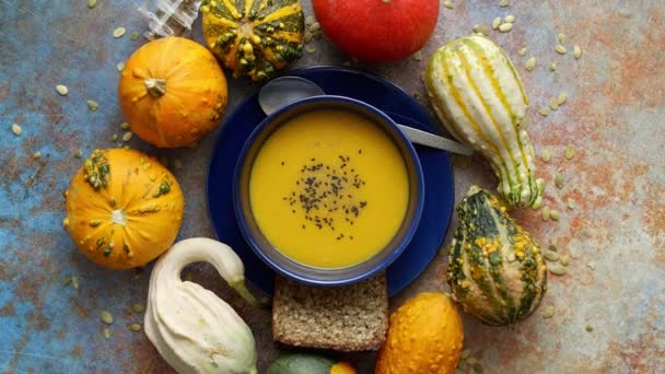 Soupe Crème Légumes Aux Épices — Video