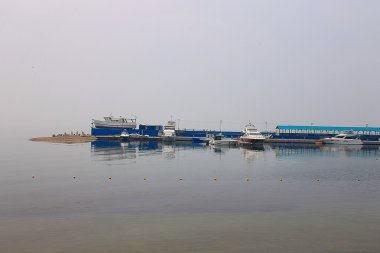 küçük kargo liman