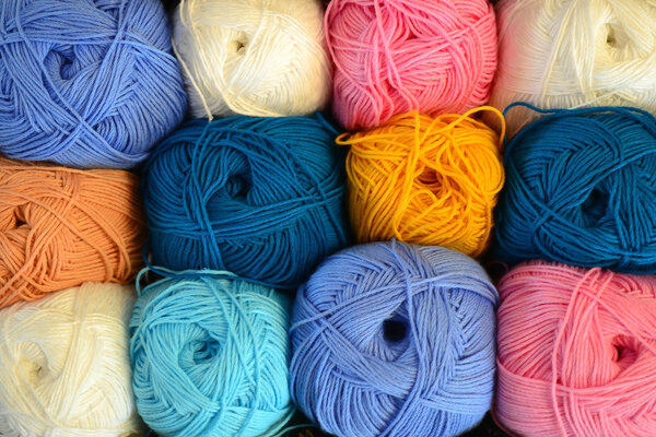 colored cotton yarn in Hanks