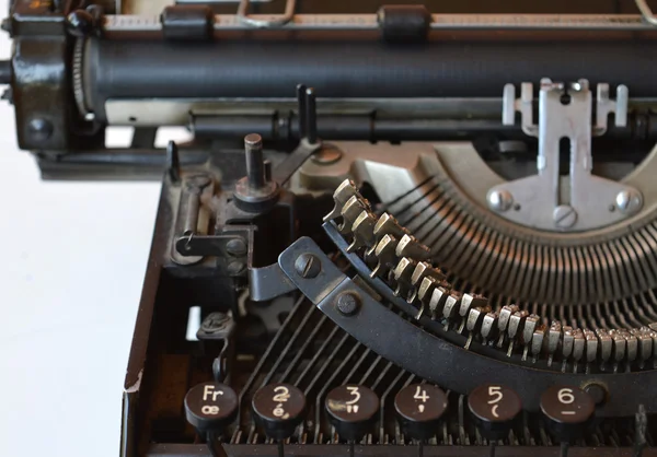 Eski Daktilo ile kağıt, yakın çekim