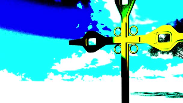背景为树的金属十字架动画 — 图库视频影像