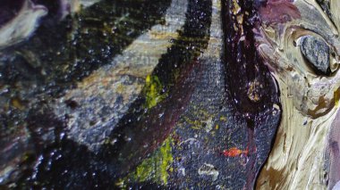 Tuvale Yağlı Boyayı Kapat