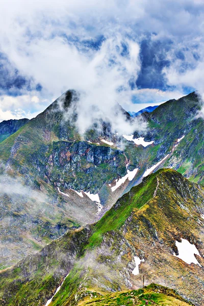 Landschaft mit Fagaras-Bergen — Stockfoto