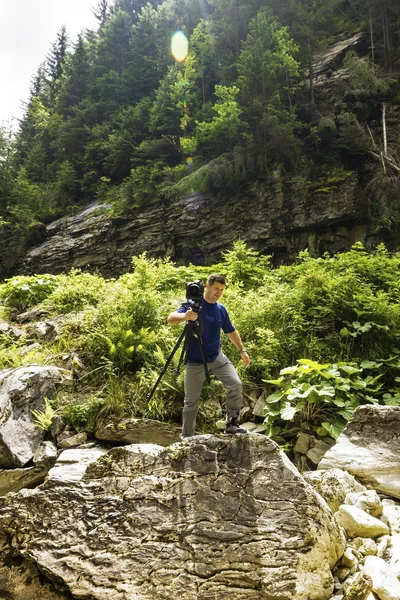 Touristin beim Fotografieren — Stockfoto