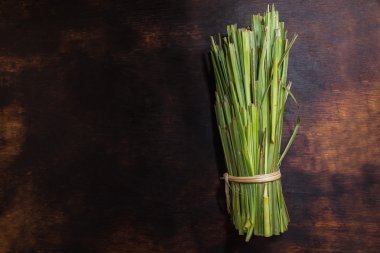Limon otu ile natürmort