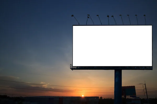 Σιλουέτα με το κενό περιοδικό billboard — Φωτογραφία Αρχείου