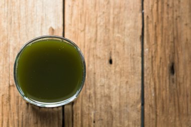 Bitkisel içki, bambu çimen 