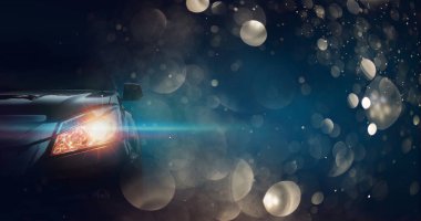 Senin alanına sahip bir spor arabanın önünde.