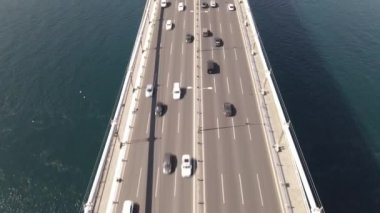 İstanbul Köprüsü Boğazı hava görüntüsü
