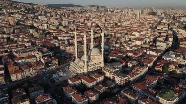 Vista aérea cidade mesquita — Vídeo de Stock