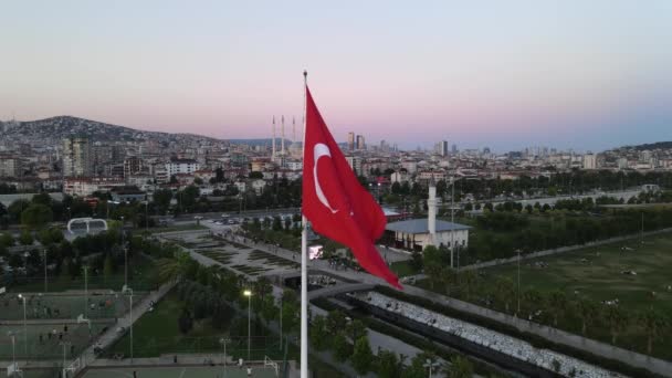 日落时的土耳其国旗 — 图库视频影像