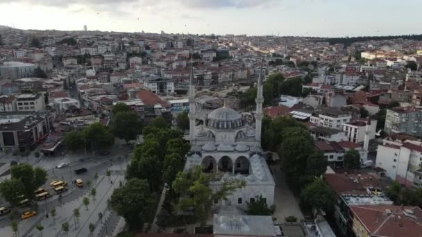 Islamitische Yeni Valide Moskee Uskudar van Istanbul — Stockvideo
