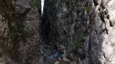 Yürüyen Kanyon Nehri Hava Aracı