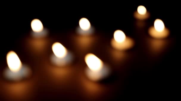 Κάψιμο κεριών Bokeh φως — Αρχείο Βίντεο