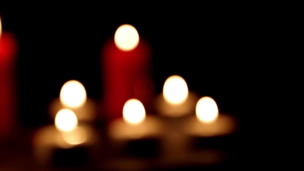 Queimando velas luz Bokeh — Vídeo de Stock