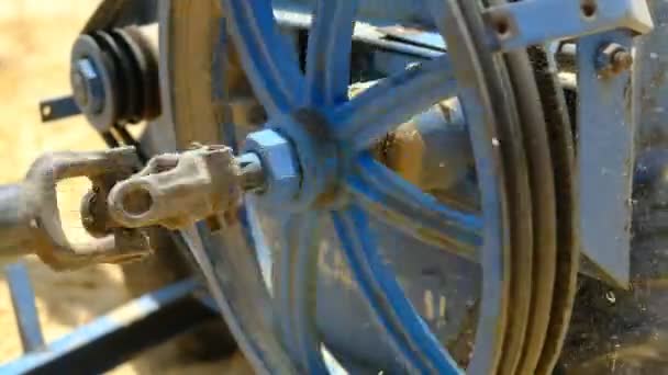 Detailní záběr točícího se kola — Stock video
