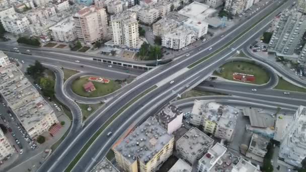 Edifici urbani interscambio traffico drone — Video Stock