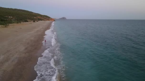 海の海岸線地中海ドローン漁師 — ストック動画