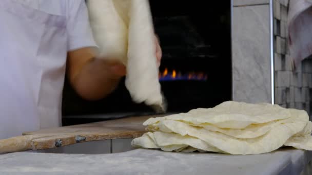 Phyllo kenyér, Hot phyllo kenyér kemencéből — Stock videók