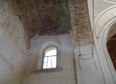   Eski bir Ortodoks katedralinin içi..                             