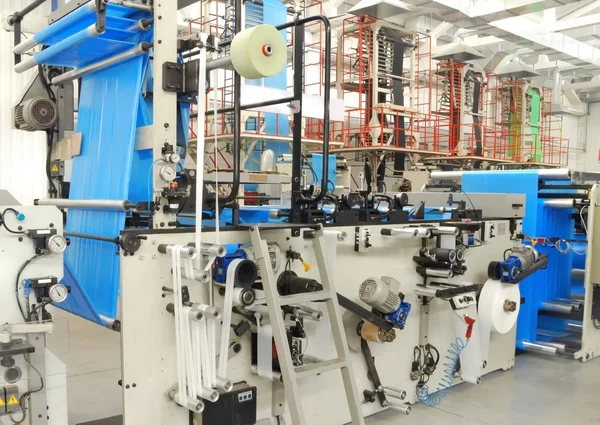 Machine pour la production de polyéthylène — Photo