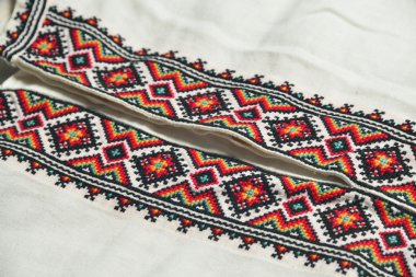 Ulusal Ukrayna gömlek